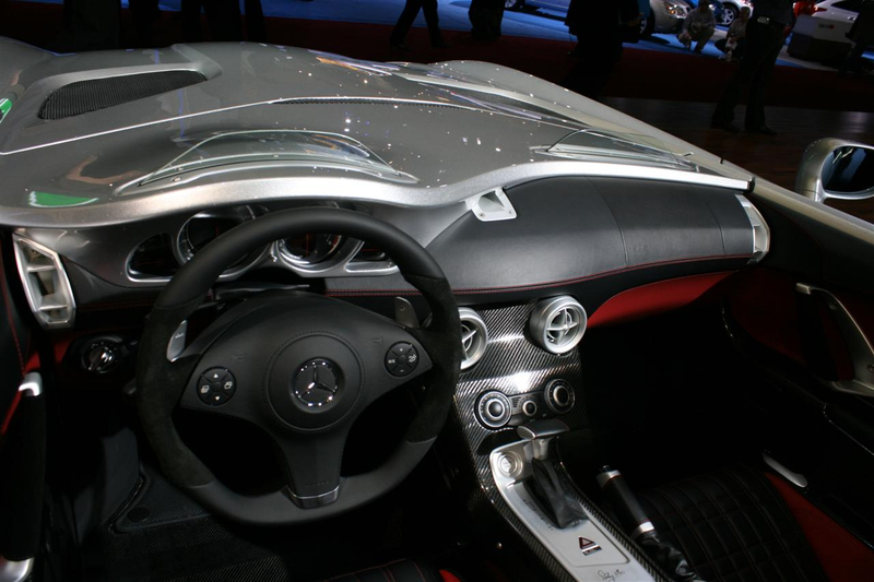 Illustration for article titled 2009 Mercedes McLaren SLR Stirling Moss: $1.01 Million McLaren Madness